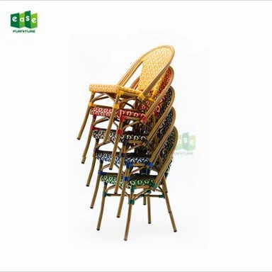 Ovqatlanish uchun frantsuz stol va stullar